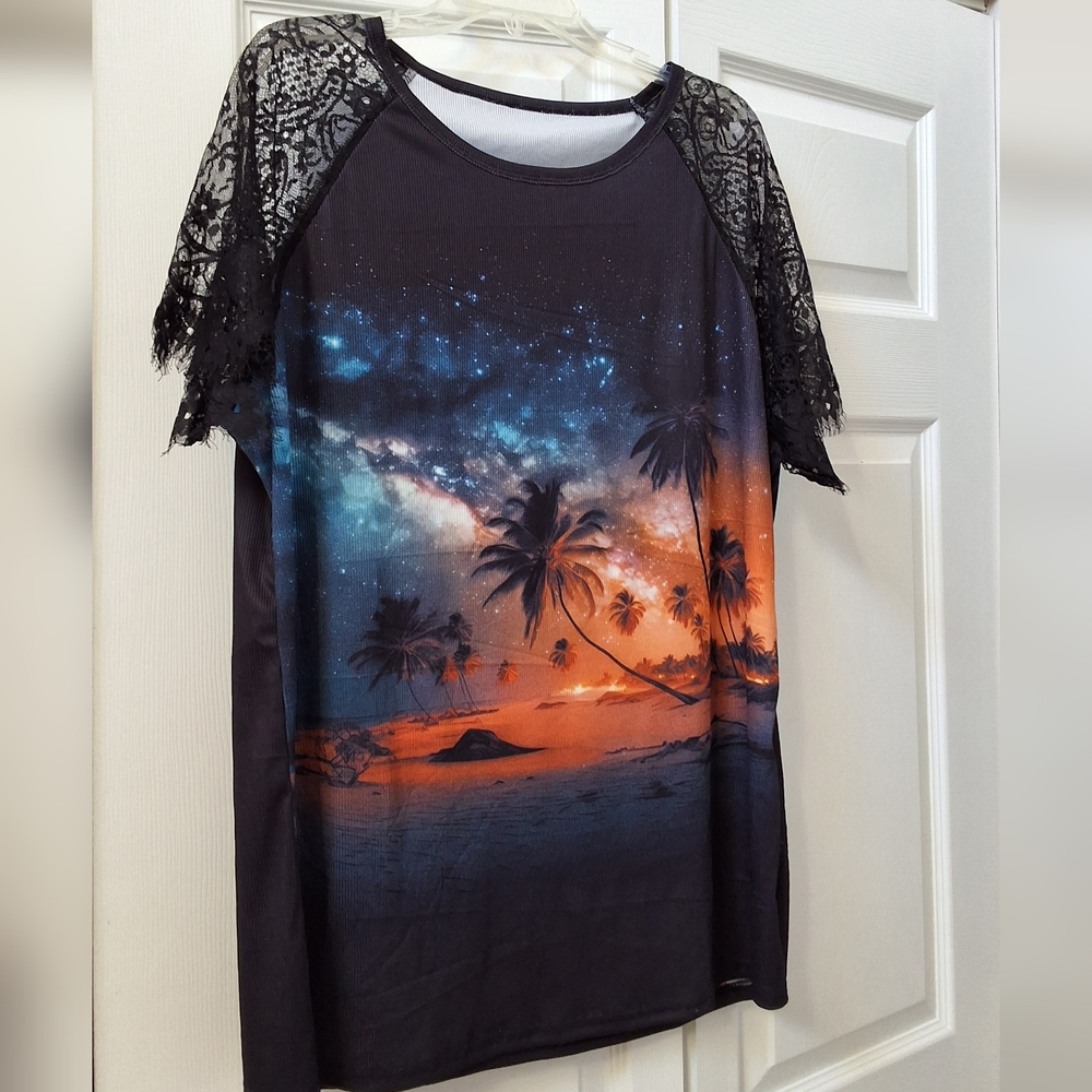 Woman's , NWOT, XXL, Tropical Print Lace Top